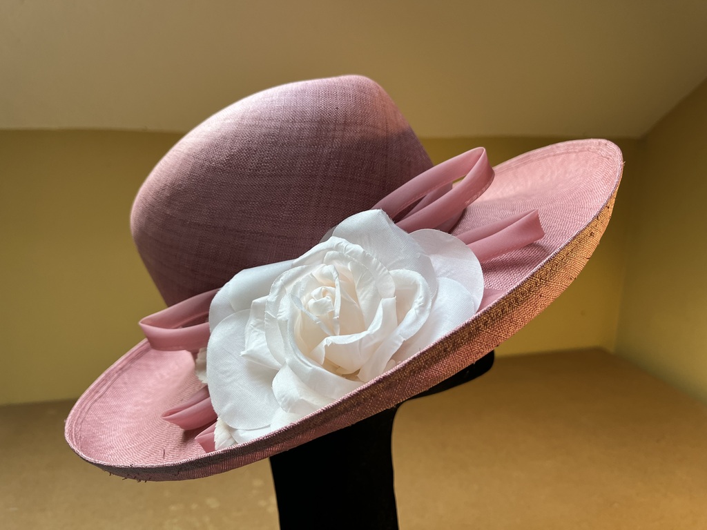 Pink Rose Sisal & Flower